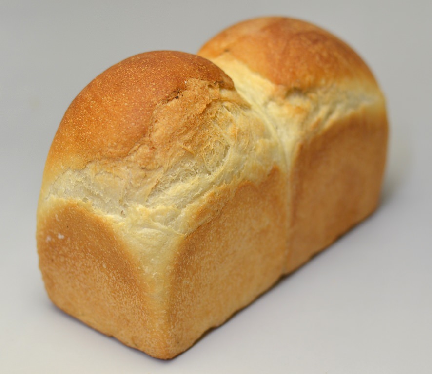 酵母食パン（国産）のパン画像