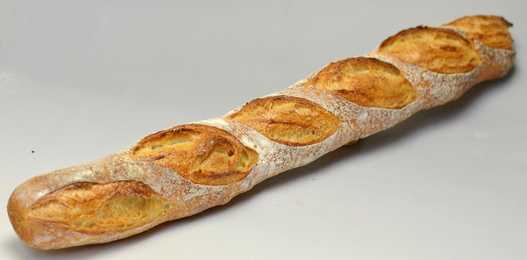 バゲットのパン画像