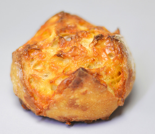リュスティック・ドゥ—フロマージュ（人気）のパン画像